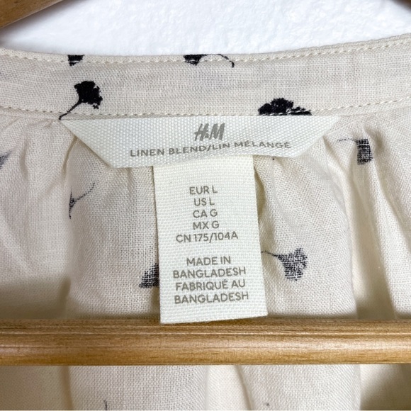 H&M Flounce-Trimmed Tan and Navy Floral Button Up Linen-blend Blouse Sz: L - Picture 9 of 9